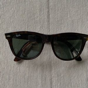 Oversized (54mm) Ray-Ban Wayfarer Sunglasses
